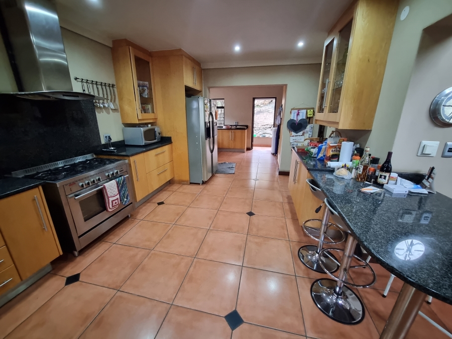 3 Bedroom Property for Sale in Safari Gardens North West